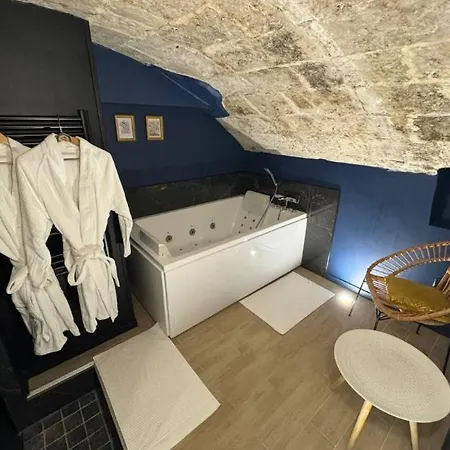 Le Du Donjon- Gare *